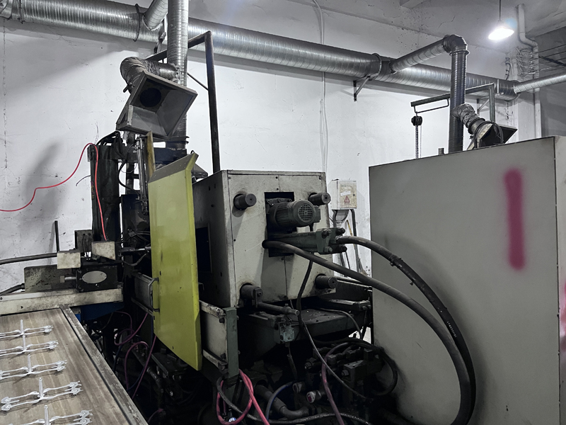 Zakaj so v delavnicah Jinhua Hanjia vedno prižgane luči?