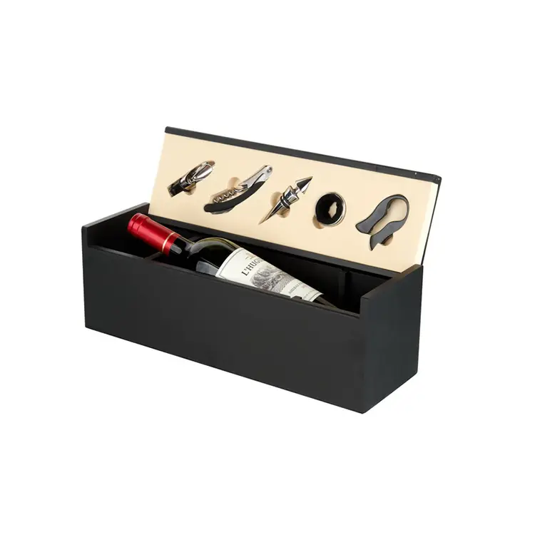 Črni leseni vinski set